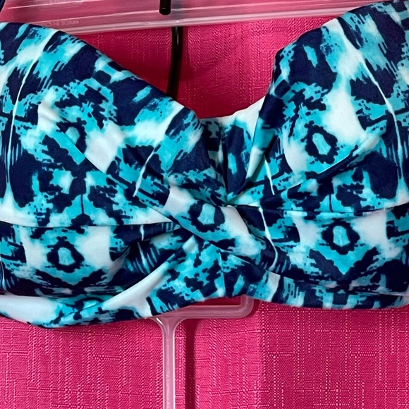 VICTORIA’S SECRET TEAL HIGH WAIST BIKINI SIZE 36B/M - Picture 3 of 11